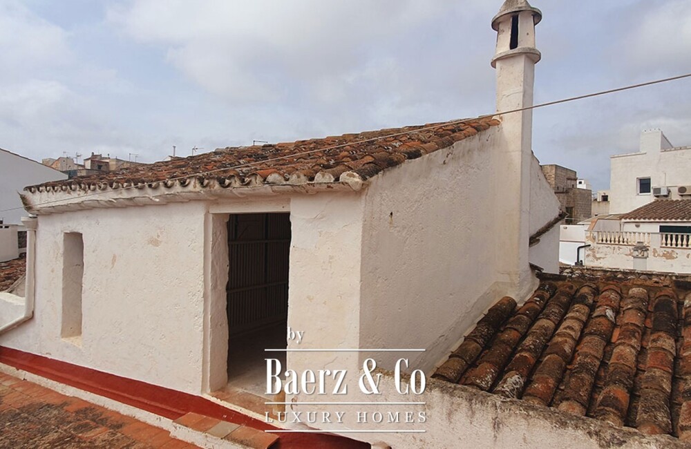 LORDLY HOUSE IN THE CENTER OF MAHON image