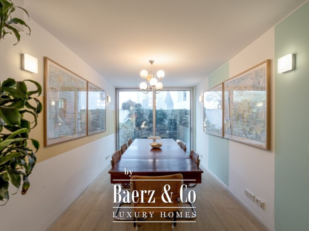 House 4 Bedrooms + 3 Sale Lisboa image