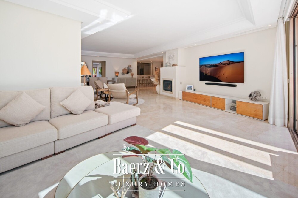 Penthouse - Marbella East - Ref: 8717 image