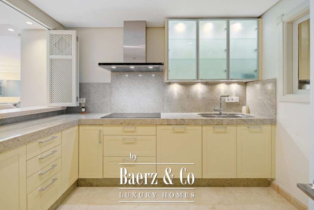 Penthouse - Marbella East - Ref: 8717 image
