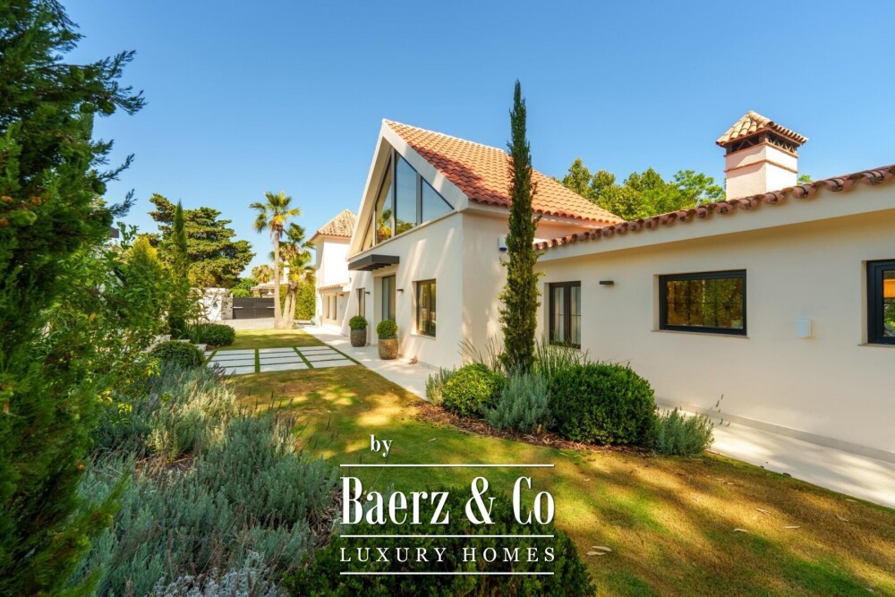 Villa - Puerto Banus - Marbella - Ref: 8730 image