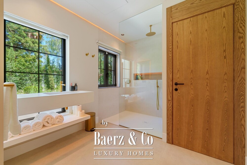 Villa - Puerto Banus - Marbella - Ref: 8730 image