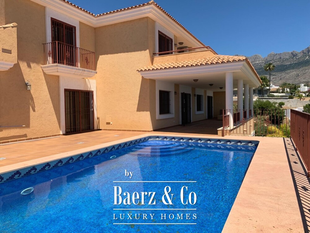 Beautiful luxury home in Altea image