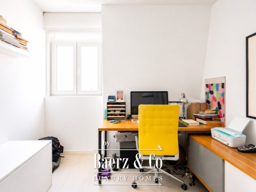 3 Bedroom Apartment with Estrela Basilica View | 138 m² | 2 Garage Spaces | Storage Room image