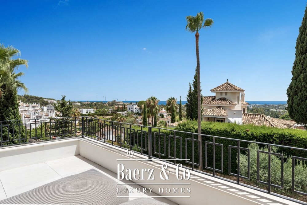 Villa - Nueva Andalucia - Marbella - Ref: 8737 image