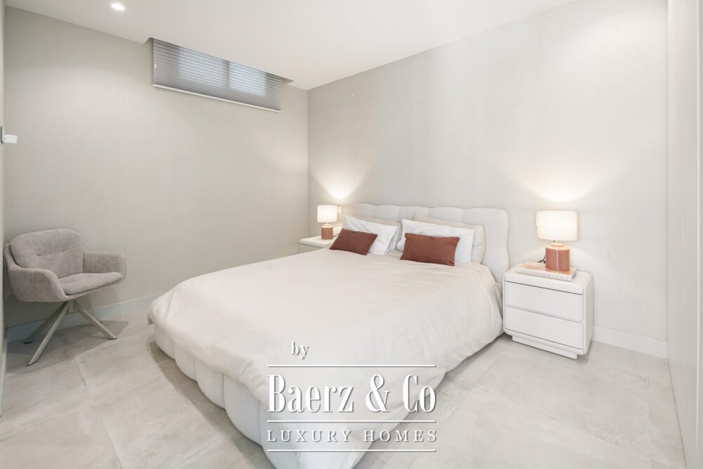 Villa - New Golden Mile - Estepona East - Ref: 8739 image