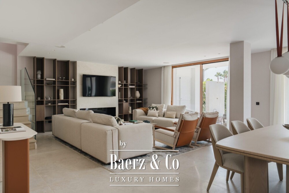 Apartment - Nueva Andalucia - Marbella - Ref: 8740 image