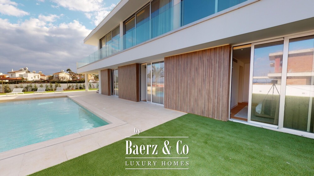 Blue Sky Exclusive Collection – key ready 5 bedroom beachfront villa with infinity pool and lift, Pervolia (villa 4) image