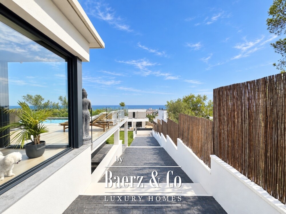 Contemporary Villa with Panoramic Mediterranean Sea Views in Cunit image