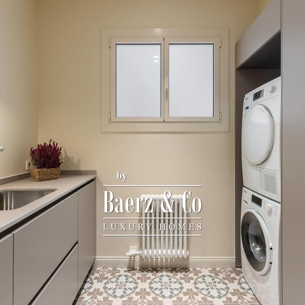 EXCLUSIVE RENOVATED RESIDENCE IN THE QUADRAT D OR · €1,790,000 image
