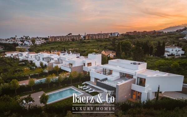 photo 1 Villas - El Paraiso - Benahavis - Ref: 8018