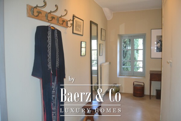 photo 42 Historic manor house overlooking Mont Ventoux