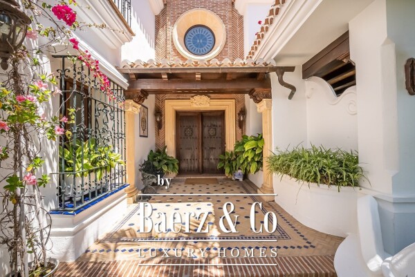 photo 4 Villa - Marbella East - Ref: 8192