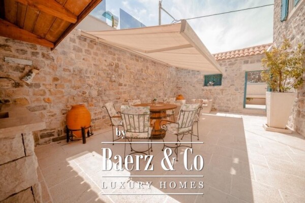 photo 16 Waterfront Villa with Beach & Pool