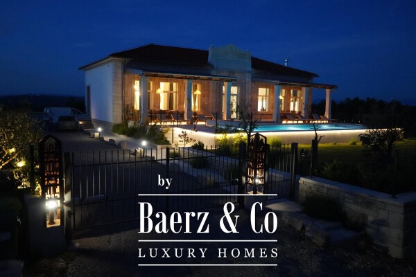 photo 68 Istria, Poreč, luxuriously renovated old school