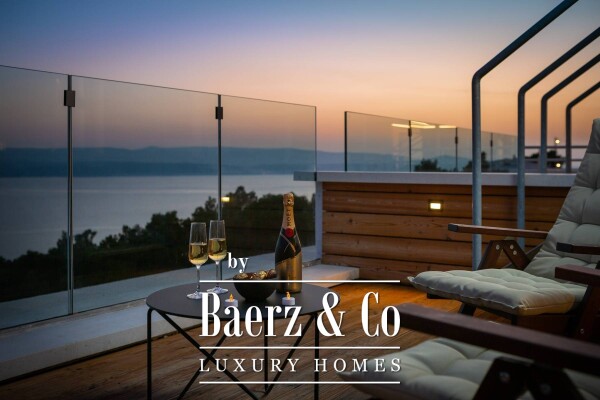 photo 18 Luxury villa with a breathtaking view near Omiš