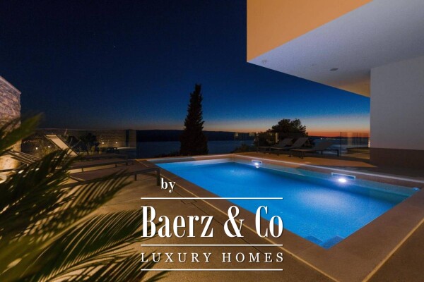 photo 6 Omis, luxury villa with pool and panoramic views