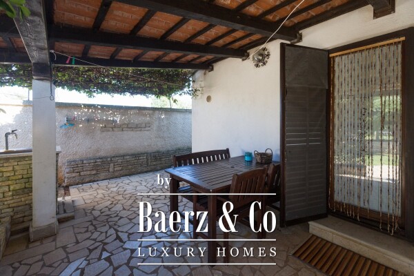 photo 14 Pula, Veli Vrh, wonderful villa plus 4 separated apartments and a pool