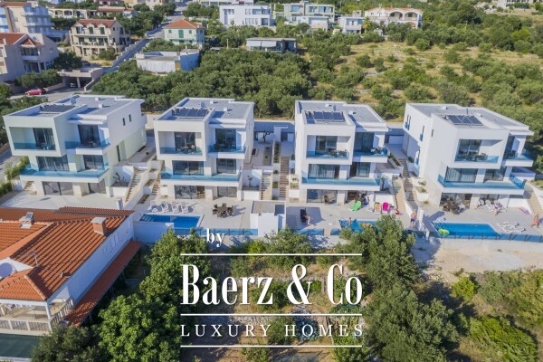 photo 2 Makarska, modern villa with pool