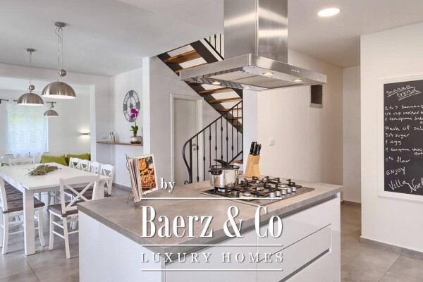 photo 14 Istria, Rakalj, beautiful villa with pool and sea view, 1000 m2 of land