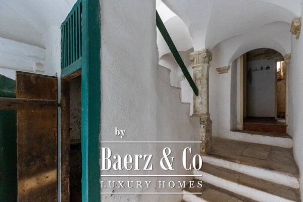 photo 4 Dubrovnik - Old Town, stone house with garden