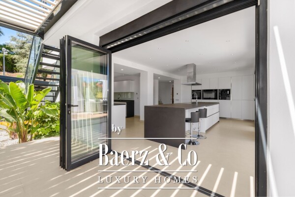 photo 20 Villa - Marbella East - Ref: 8321