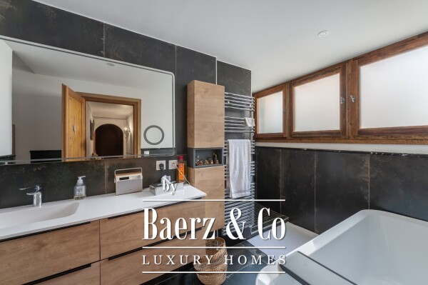 photo 10 AUTHENTIC VILLAGE HOUSE 7 ROOMS - BREATHTAKING VIEW