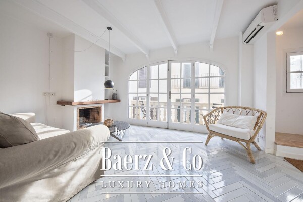 photo 4 Bright Penthouse with large private Roof Terrace and Port views