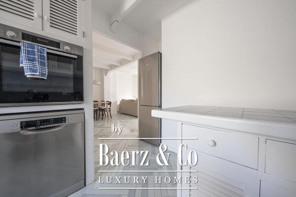 photo 7 Bright Penthouse with large private Roof Terrace and Port views