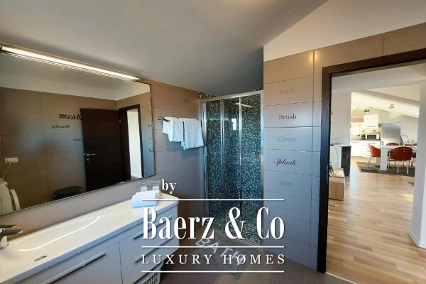 photo 24 Bale, detached house with 3 apartments