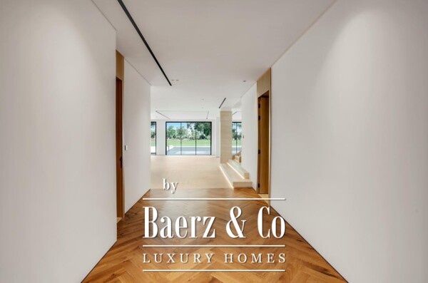 photo 10 High End Finish | Golf Course Facing | 5 Bed