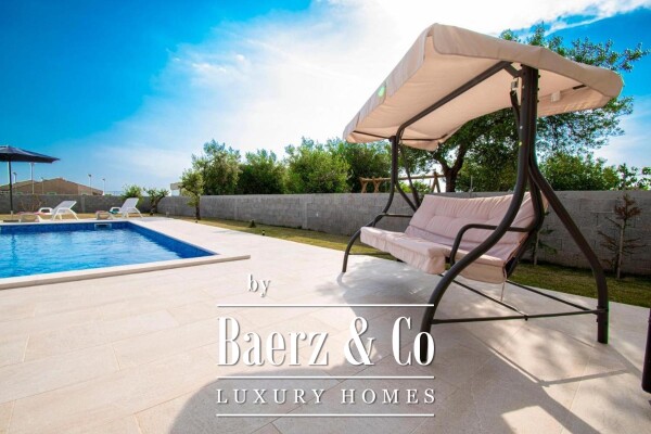 photo 5 Istria, Vodnjan, villa in a quiet part of the city with a sea view from every floor