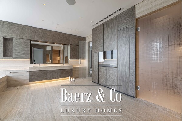 photo 22 Super Luxury | Penthouse | Vacant