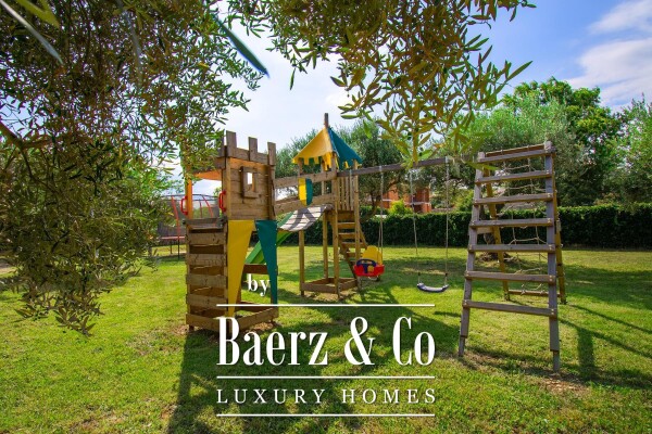 photo 11 Istria, Rakalj, modern villa with a large outdoor heated pool and a large garden