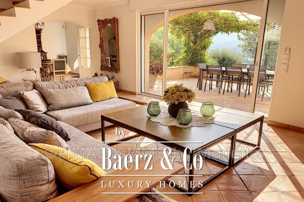 photo 5 Contemporary house with panoramic view and swimming pool