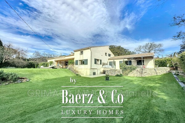 photo 4 Within walking distance of the village – Stunning Villa with