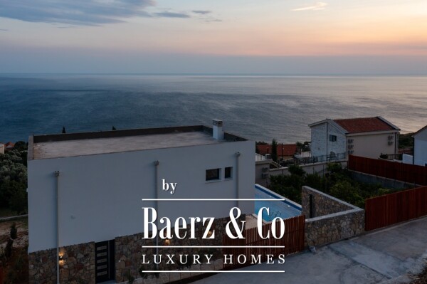 photo 4 Luxury Villa with Seaview in Budva