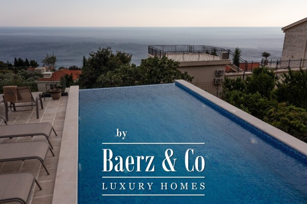 photo 5 Luxury Villa with Seaview in Budva