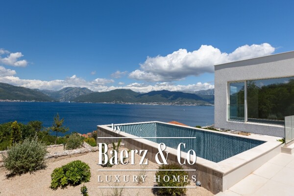 photo 9 Modern Five Bedroom Villa with Seaview in Tivat