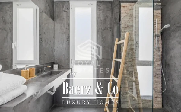 photo 12 Beautiful luxury home in Cala moli