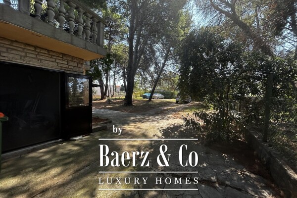 photo 4 Ugljan, beautiful house on an impressive 1405 m2, 100 m from the beach