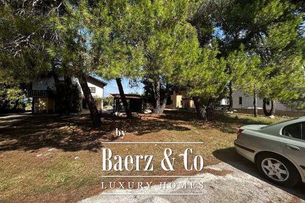 photo 9 Ugljan, beautiful house on an impressive 1405 m2, 100 m from the beach