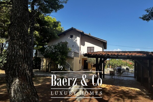 photo 12 Ugljan, beautiful house on an impressive 1405 m2, 100 m from the beach