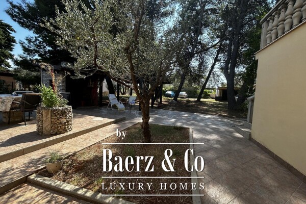 photo 43 Ugljan, beautiful house on an impressive 1405 m2, 100 m from the beach