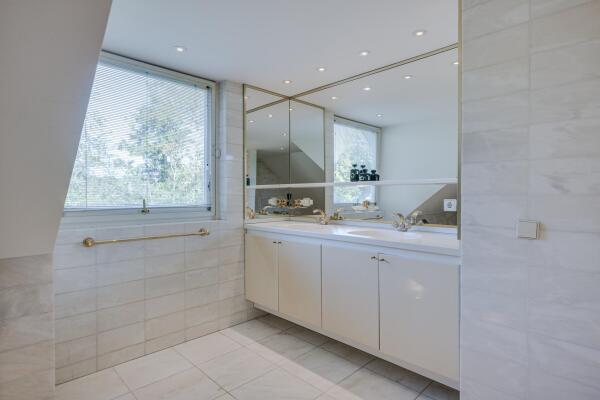 photo 44 President Kennedylaan 185