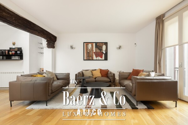 photo 2 Penthouse for sale in Ciutat Vella