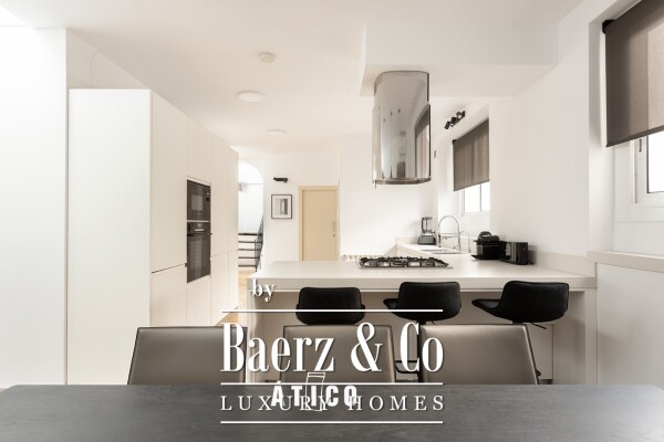 photo 6 Penthouse for sale in Ciutat Vella