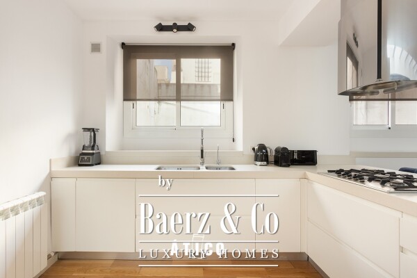 photo 8 Penthouse for sale in Ciutat Vella