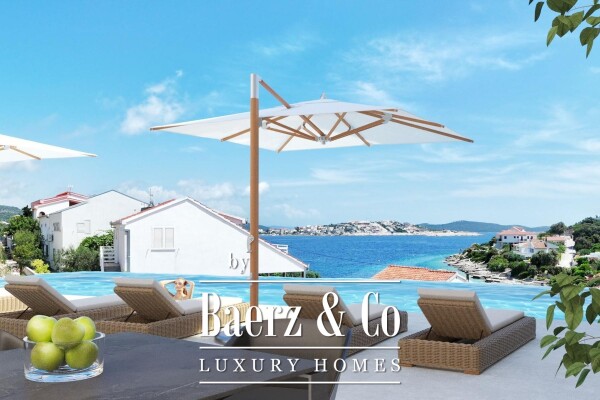 photo 9 Rogoznica, attractive villa second row by the sea with an open view