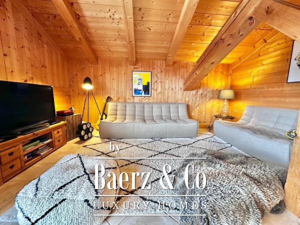 photo 5 4 BEDROOM APARTMENT- ON THE SLOPES